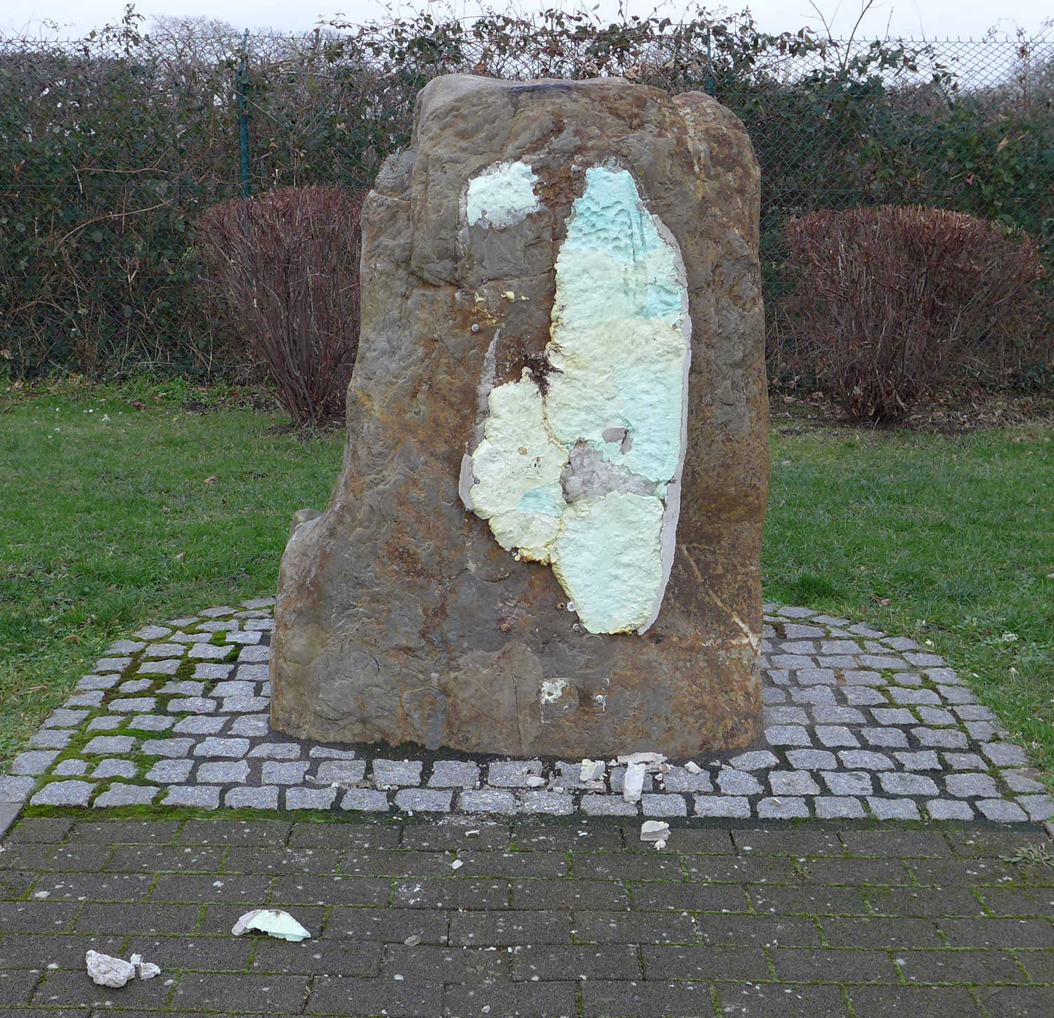 2023 02 Beschaedigung Jan Griet Denkmal 01