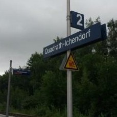 Haltestellenschild Quadrath-Ichendorf Bahnhof